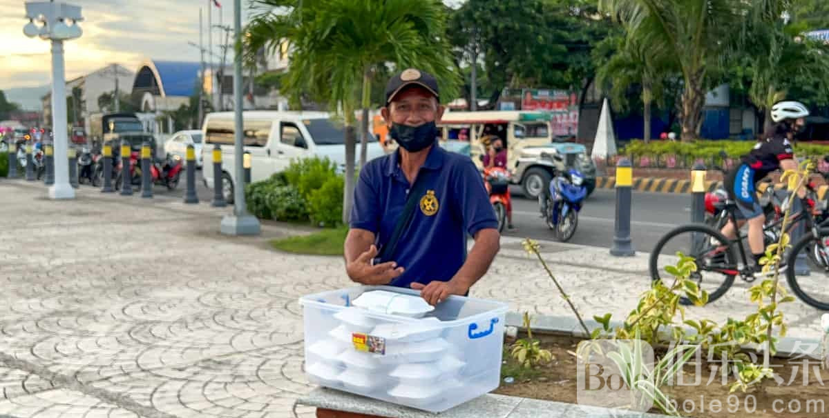 Mie-Goreng-vendor-Zamboanga.jpg