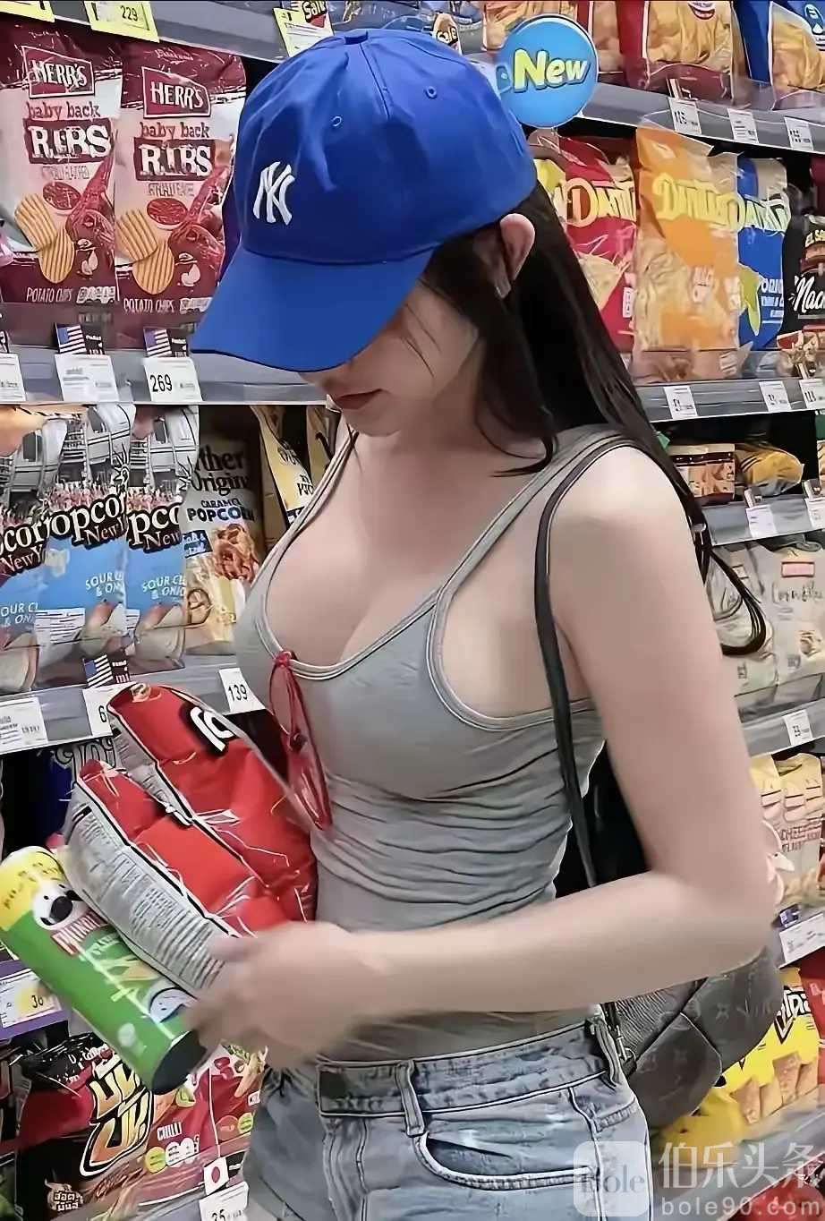 1756892035285_FHwfz4RdBHoXUcnATA7gG8IxHsfhGdX30m00o6qp0.jpg