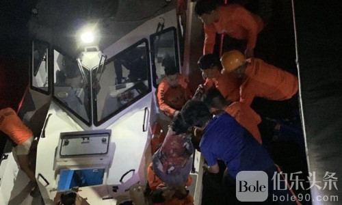 菲律宾沉船悲剧：死亡人数升至33人，搜救仍在继续！